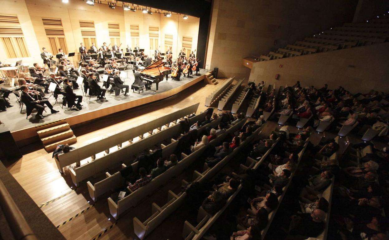 Tres espectáculos programados para el Palacio de Congresos han tenido que cambiar de fecha o aplazarse. 