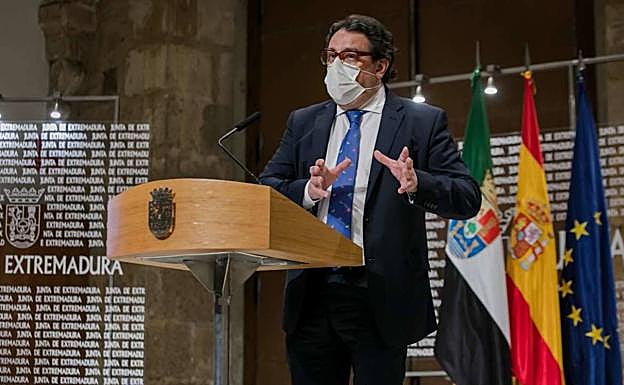 Coronavirus en Extremadura : Vergeles: «Estamos próximos al pico de contagios; en hospitalizaciones hay que ser más cautos»