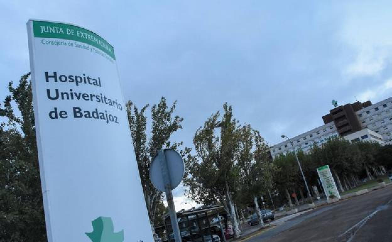 Sucesos en Extremadura: Un jugador de baloncesto de 31 años, en la UCI de Badajoz tras sufrir un infarto