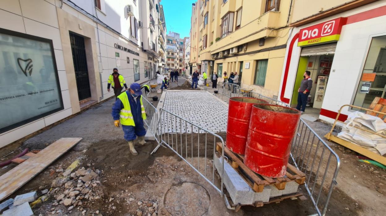 Obra de la plataforma única de Valverde Lillo y Arzobispo Mausona. 