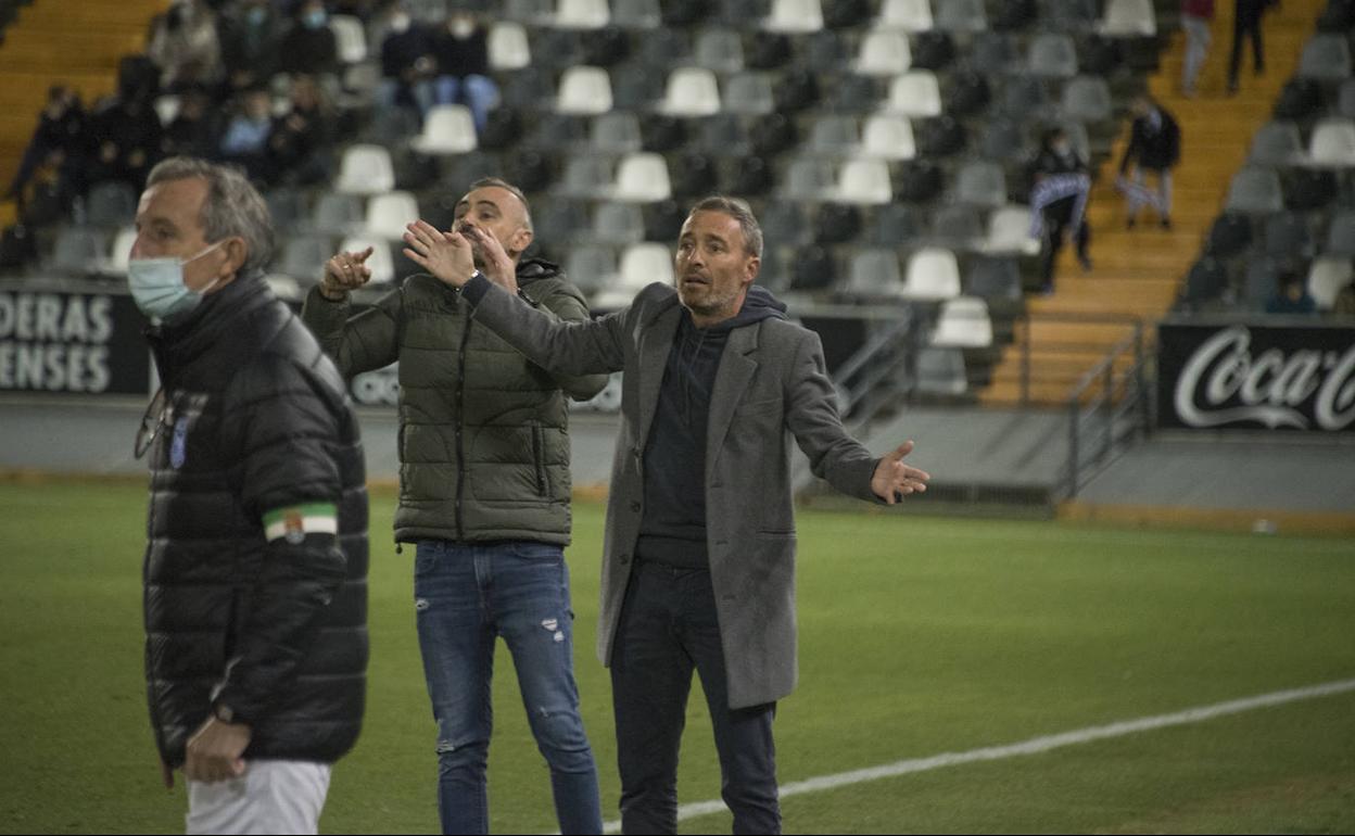 Óscar Cano durante un partido en el Nuevo Vivero. 