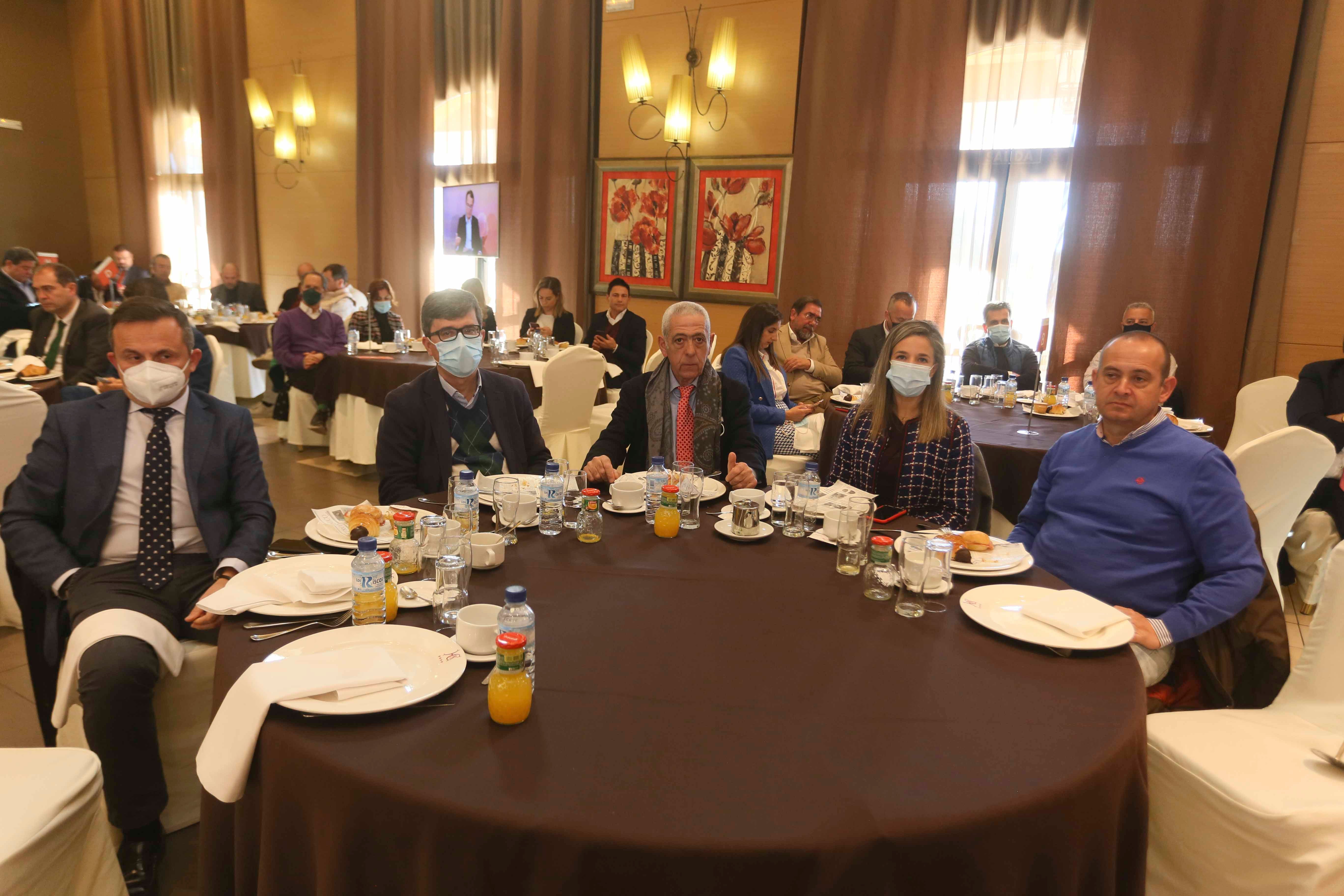 Alonso Sánchez, Emilio de Torres, Juan Antonio Robina, Mónica Gama y Antonio Crespillo.