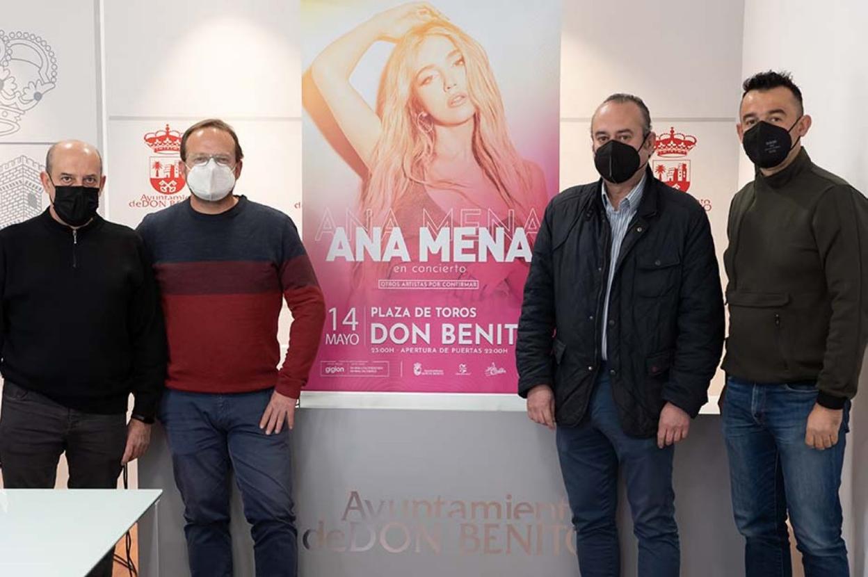 Presentación del concierto en el ayuntamiento. 