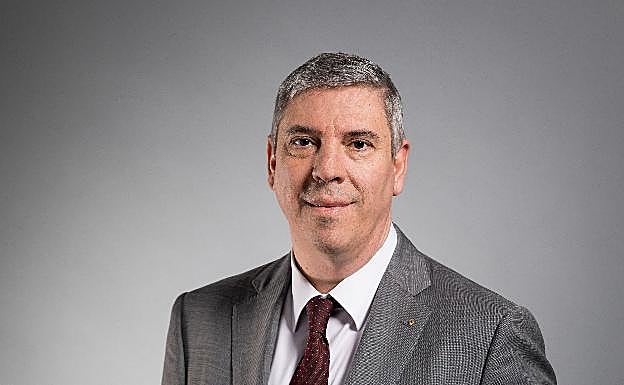 José Vicente de los Mozos recibe la Gran Cruz de la Orden de Isabel la Católica