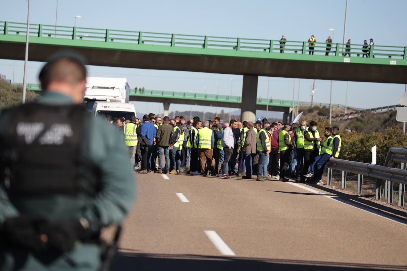 Fotos: Protesta de los agricultores en Miajadas