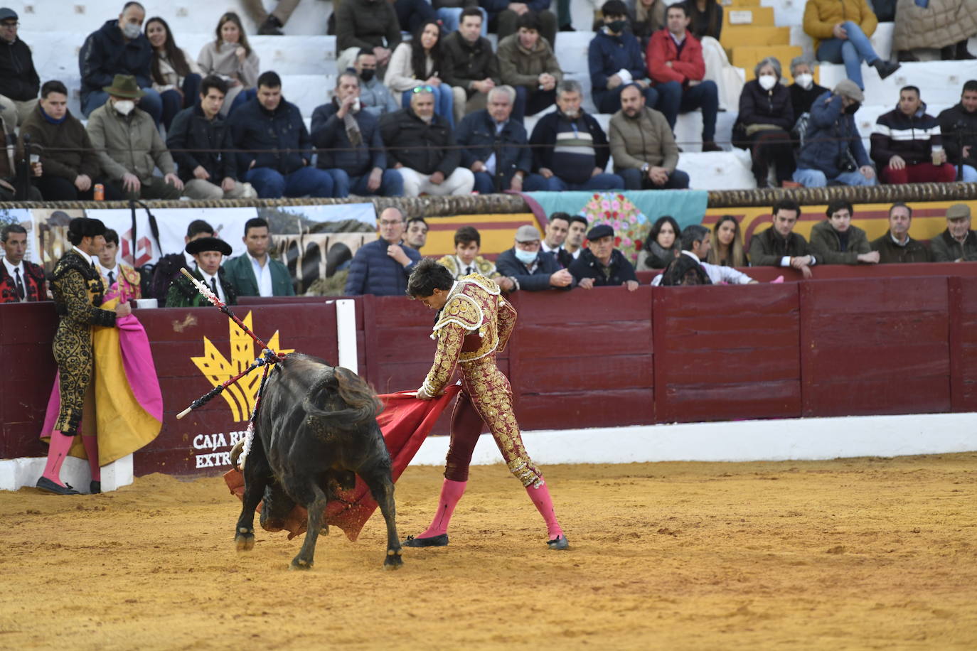 Fotos: Primer festejo de la Feria de Olivenza: Novillada con Carlos Domínguez, Manuel Perera y Eric Olivera