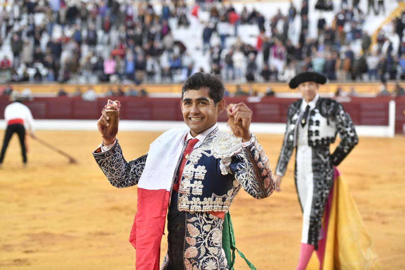 Fotos: Segunda novillada de Olivenza: Lalo de María, Alejandro Adame y Raquel Martín