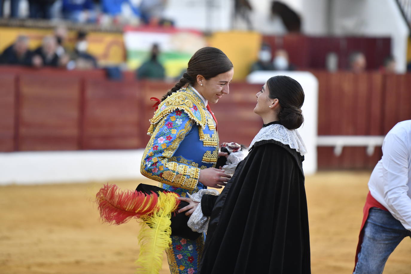 Fotos: Segunda novillada de Olivenza: Lalo de María, Alejandro Adame y Raquel Martín