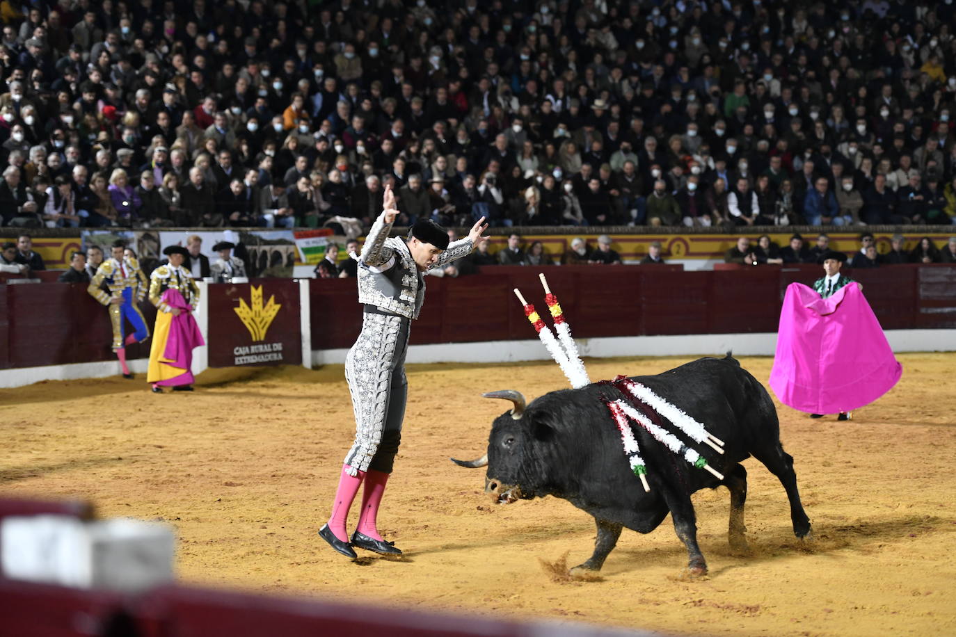 Fotos: En imágenes | La primera corrida de toros de Olivenza con Morante de la Puebla, El Juli y Emilio de Justo