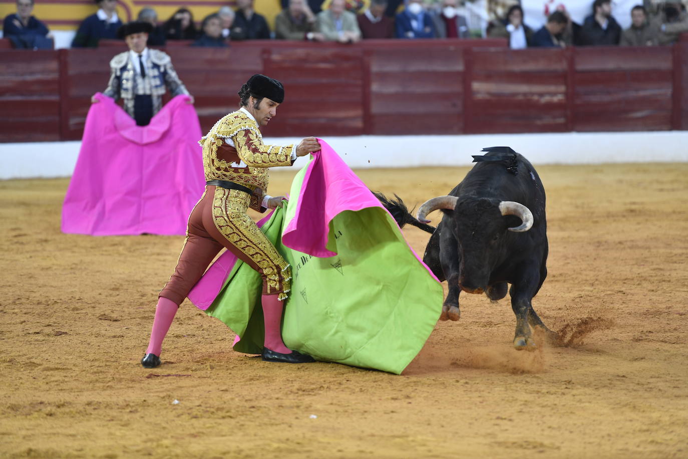 Fotos: En imágenes | La primera corrida de toros de Olivenza con Morante de la Puebla, El Juli y Emilio de Justo