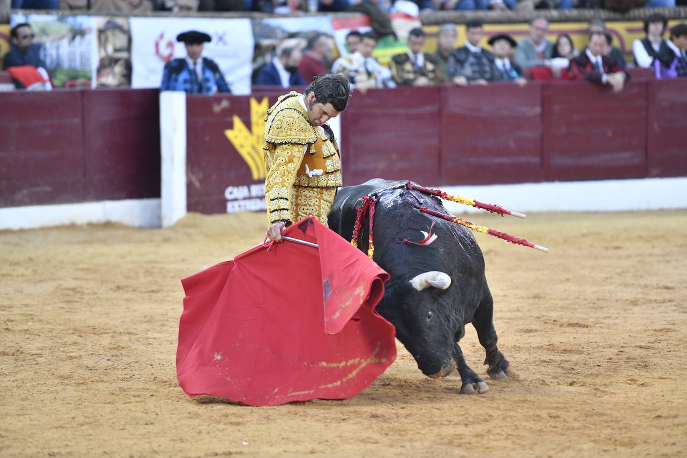 Fotos: La corrida de toros de Morante de la Puebla, José María Manzanares y Roca Rey, en imágenes