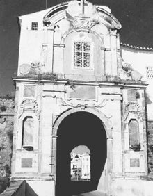 Imagen secundaria 2 - Un crimen en la frontera sellado con besos satánicos