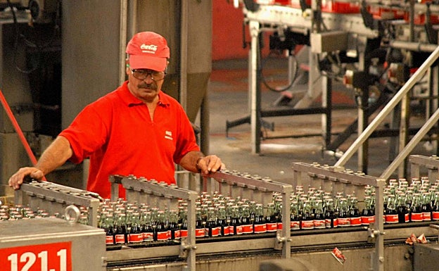 Emilio González Maya cuando trabajaba en Coca-Cola.