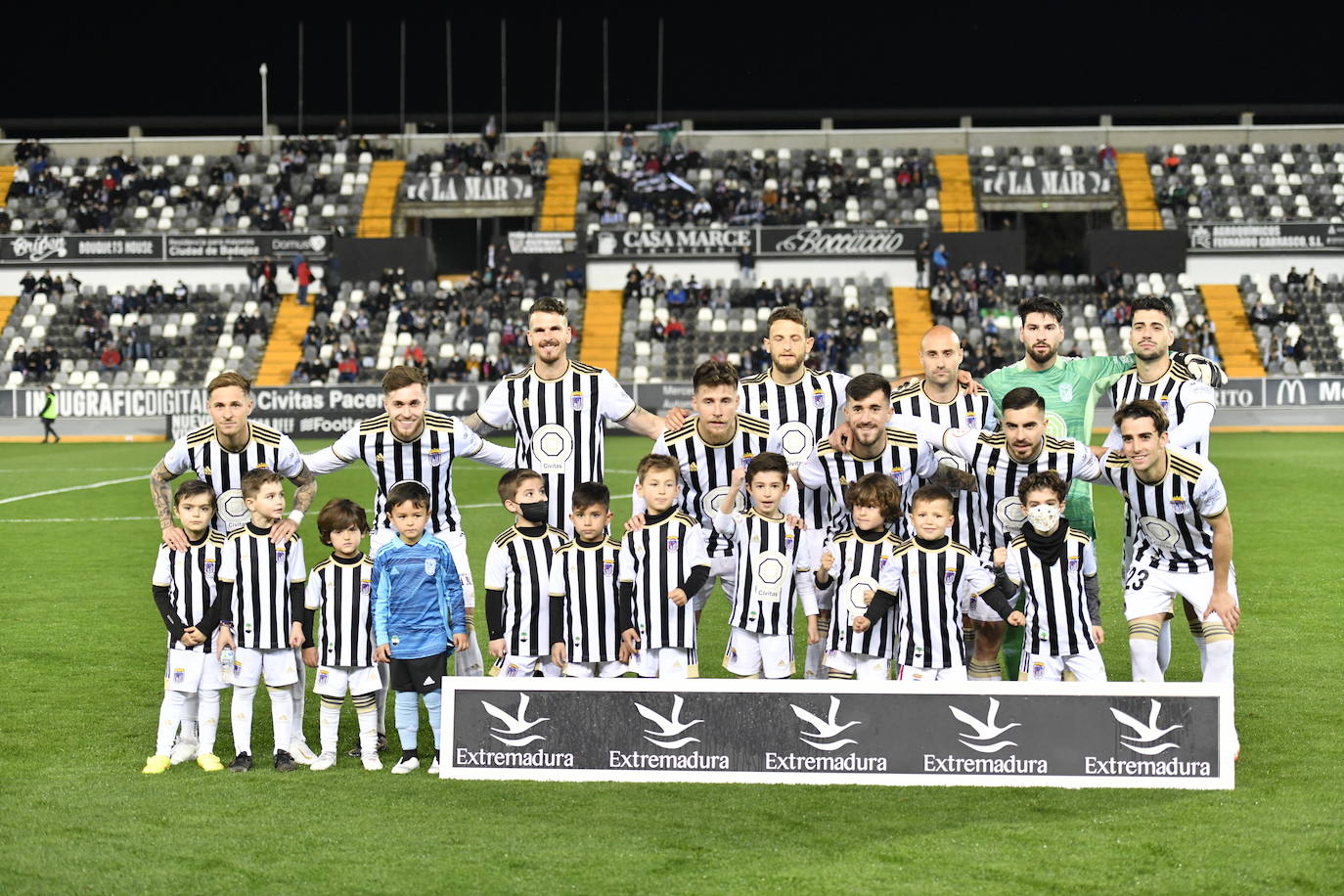 Fotos: Gran victoria del CD Badajoz ante el Real Irún