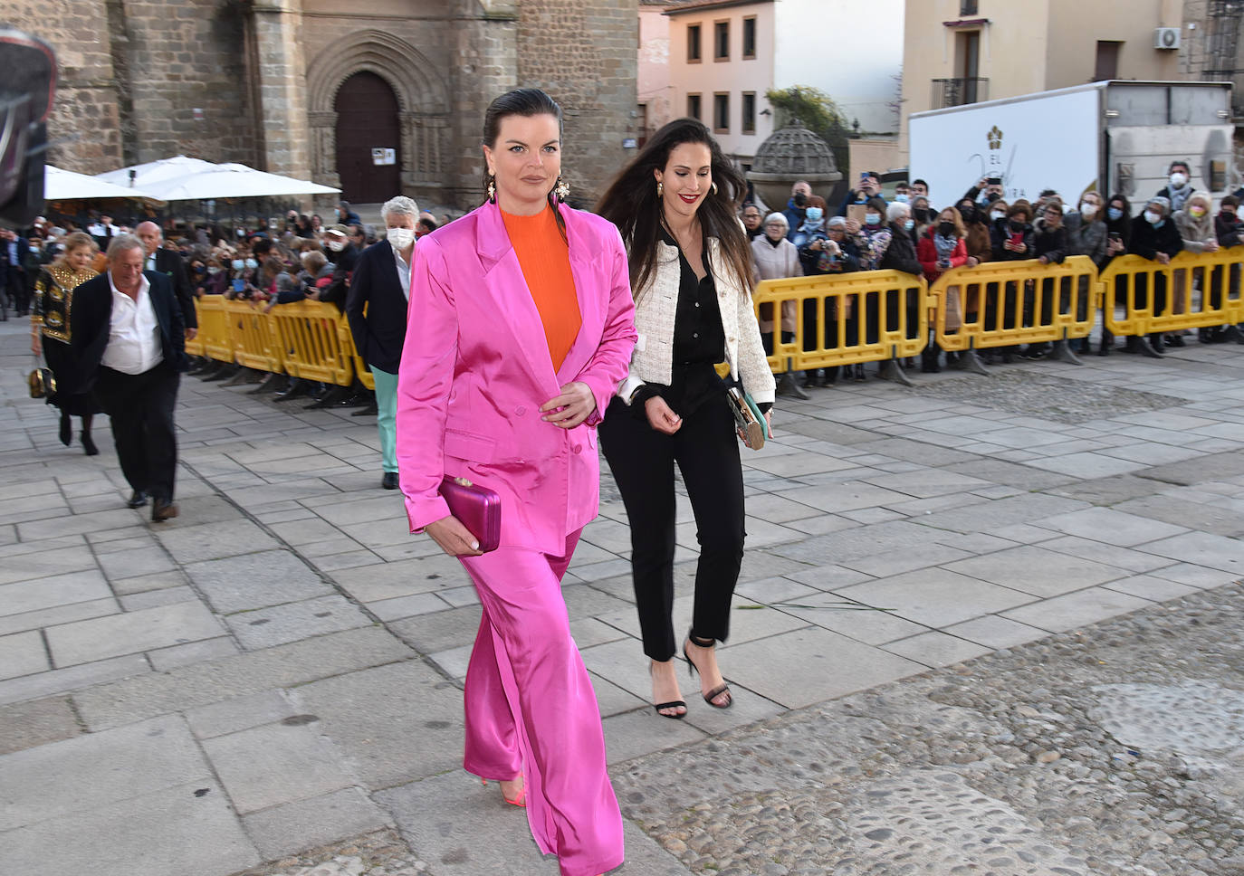 Fotos: Llegan al Palacio de Mirabel de Plasencia los invitados a la boda de Álvaro Falcó e Isabelle Junot