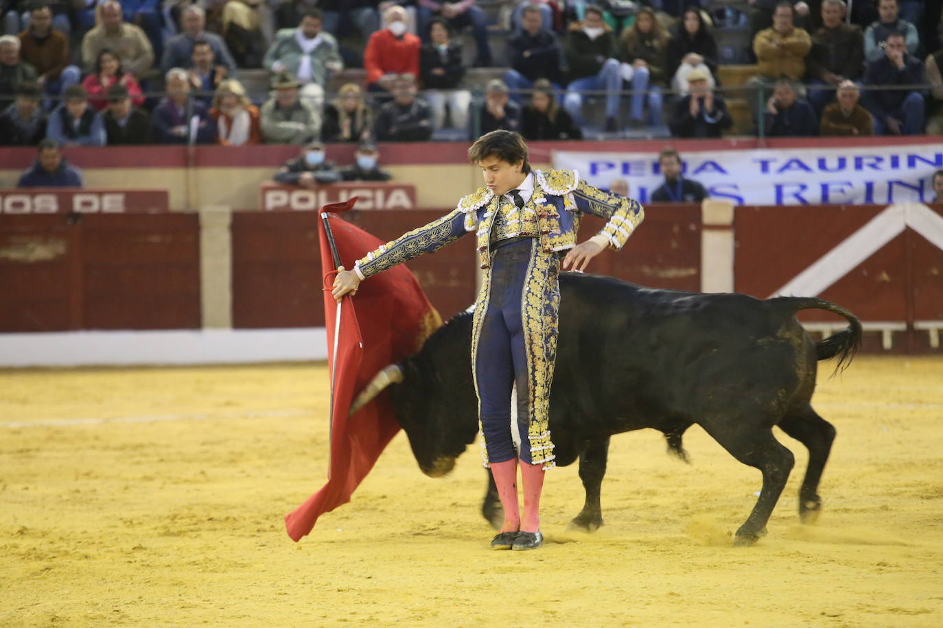 Fotos: Morante, Roca Rey de Emilio de Justo salen a hombros en Almendralejo