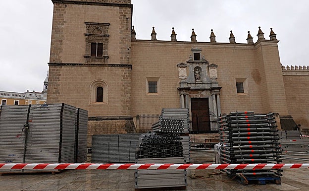 El montaje de la carrera oficial ya ha comenzado.