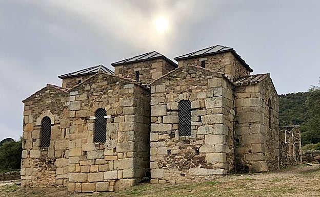 Santa Lucía del Trampal.