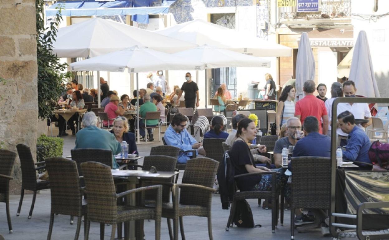 El auge de las terrazas se confirma por el número de solicitudes recibidas para obtener licencia. 