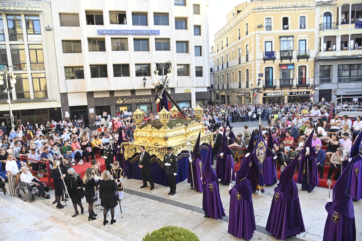 El Cristo de la Espina, en carrera oficial. 