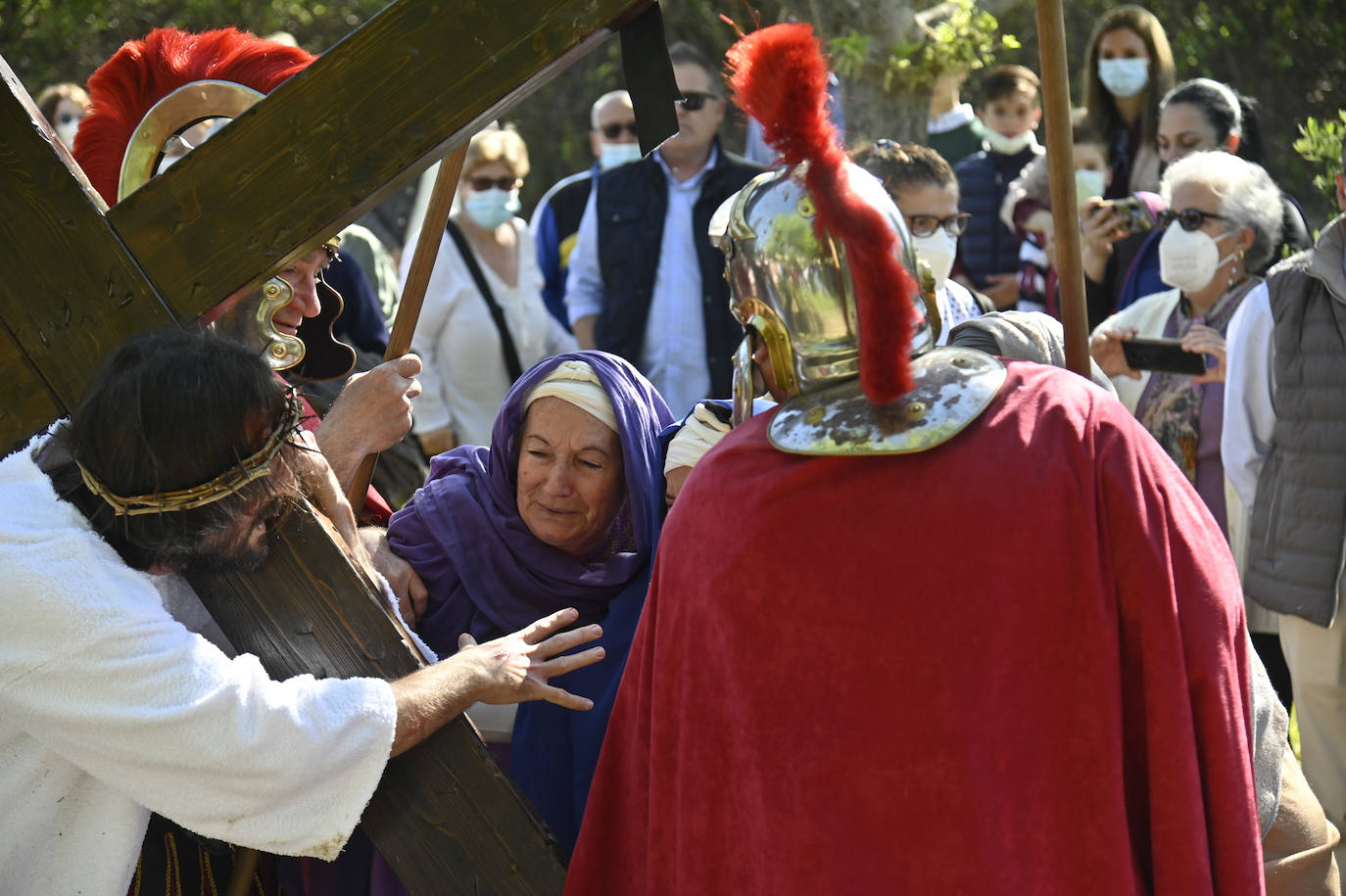 Fotos: Vía Crucis en el Cerro de Reyes