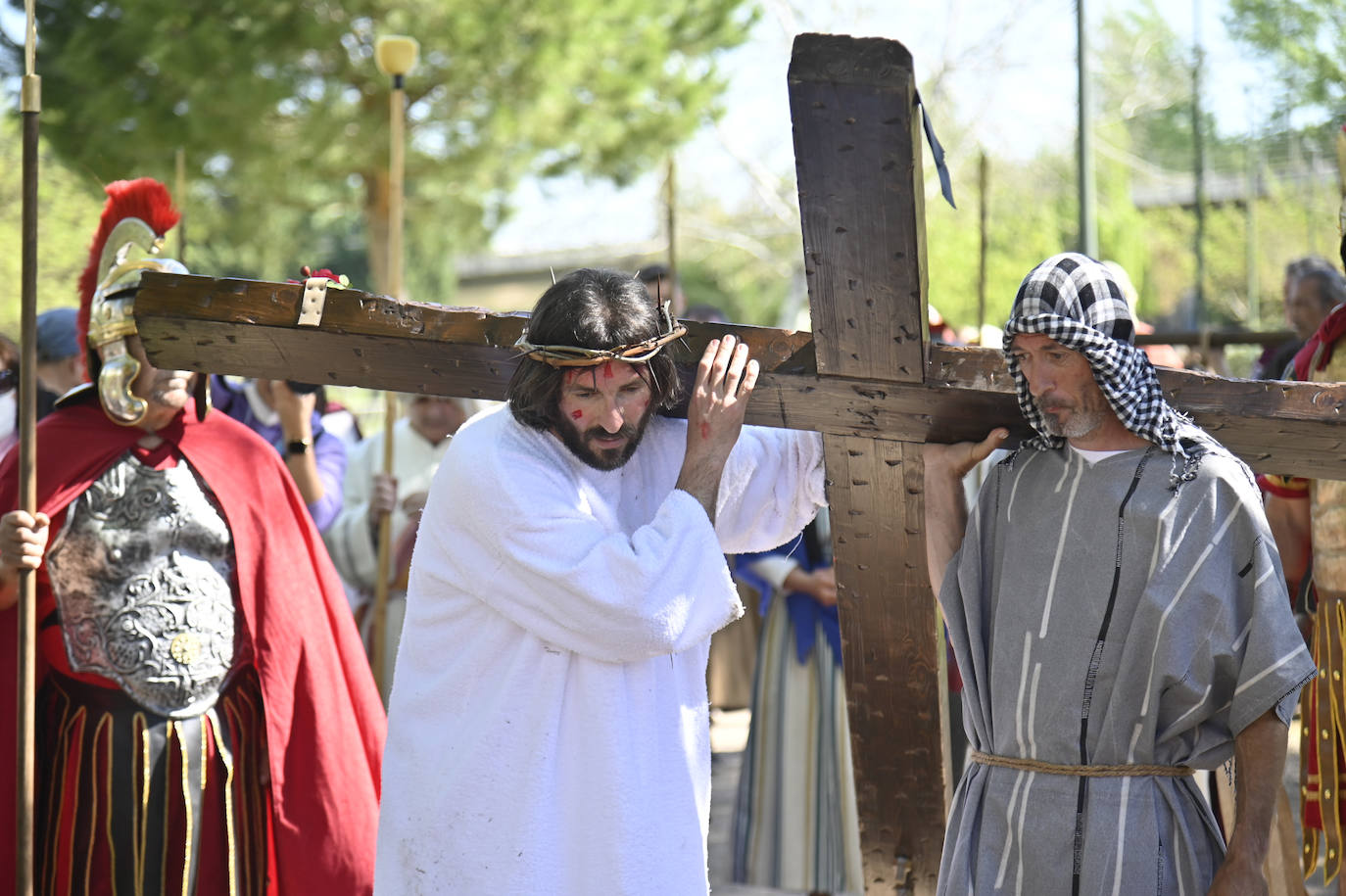 Fotos: Vía Crucis en el Cerro de Reyes