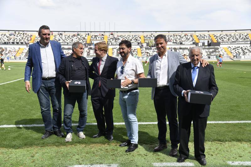 Fotos: El encuentro entre el CD Badajoz y el Unionistas, en imágenes