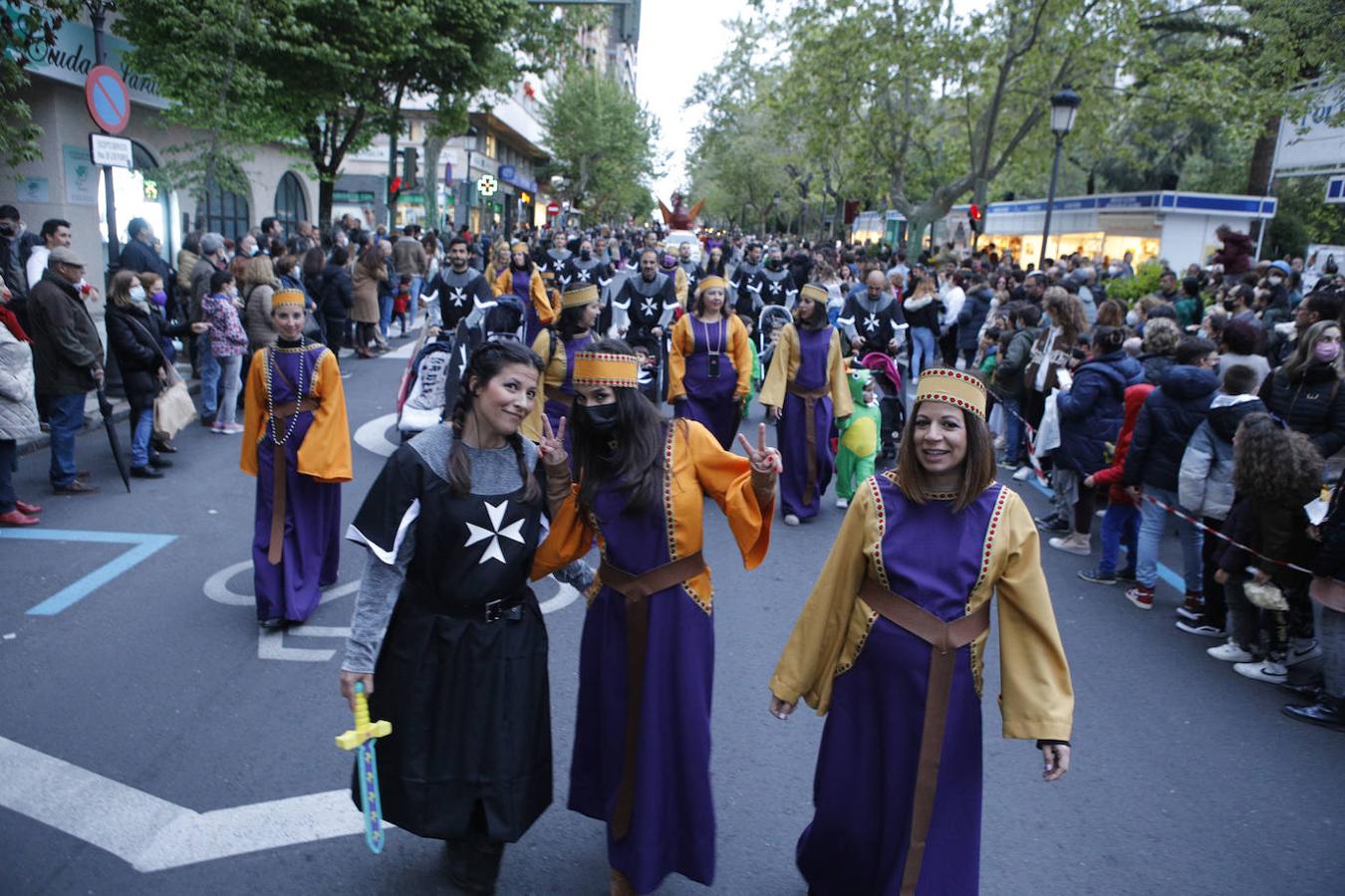 Fotos: El desfile de San Jorge de Cáceres, en imágenes