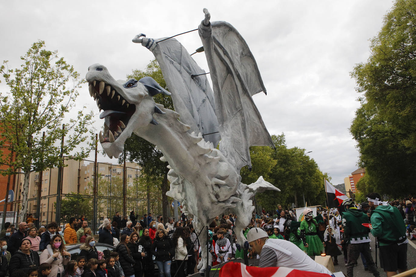 Fotos: El desfile de San Jorge de Cáceres, en imágenes