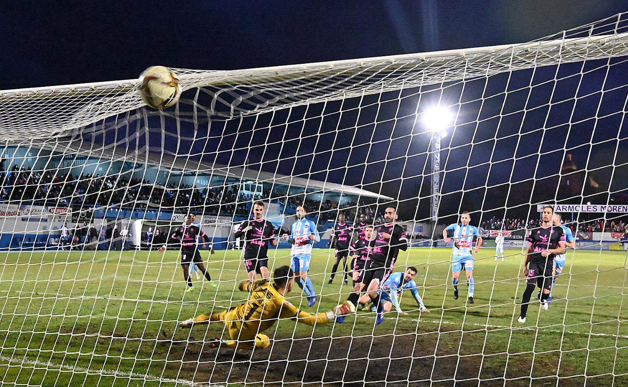 El Coria se impuso en la primera vuelta por 1-0. 