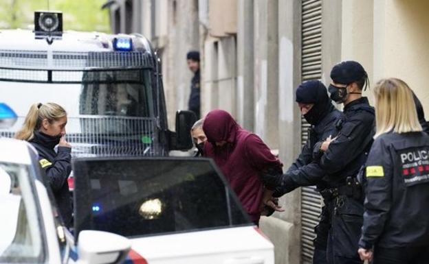 Hallan ADN de la víctima en el piso del violador de Igualada