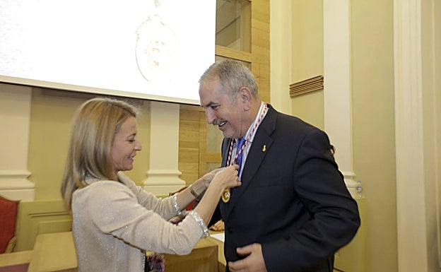 Entrega de la Medalla de Cáceres. 