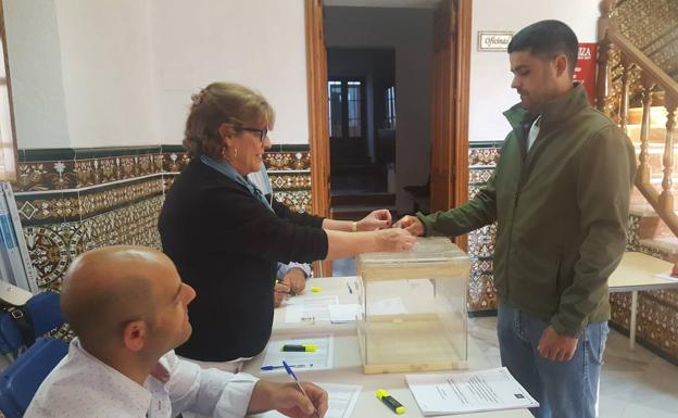 De la finca al colegio electoral