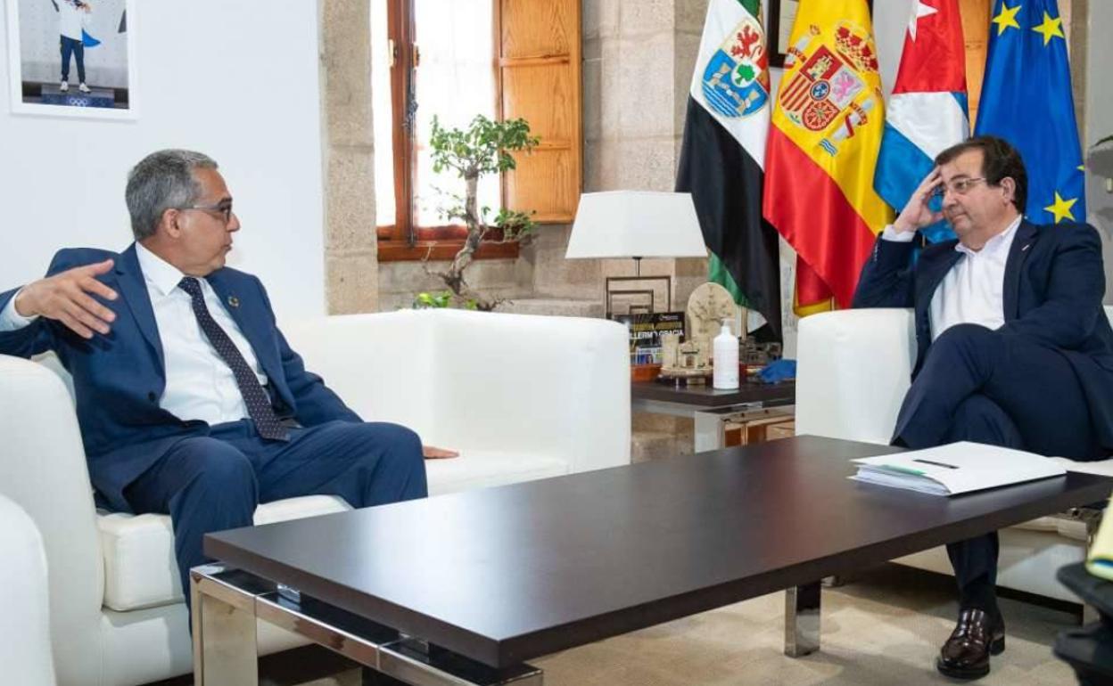 Vara se reúne en Mérida con el embajador de Cuba