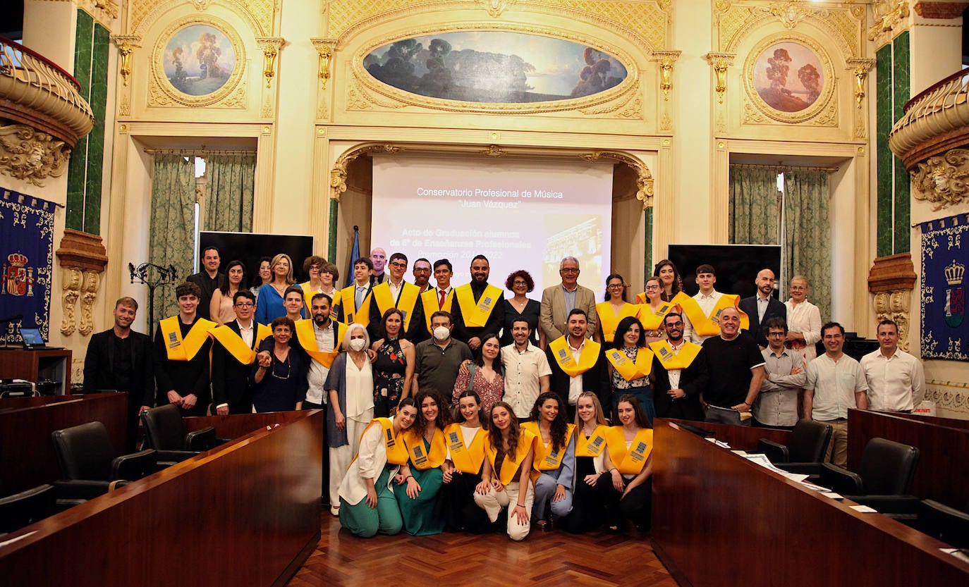 Graduados del Conservatorio Juan Vázquez.