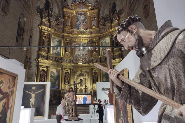 Distintos espacios de Las Edades del Hombre, exposición que se puede ver en Plasencia hasta el 11 de diciembre de 2022.