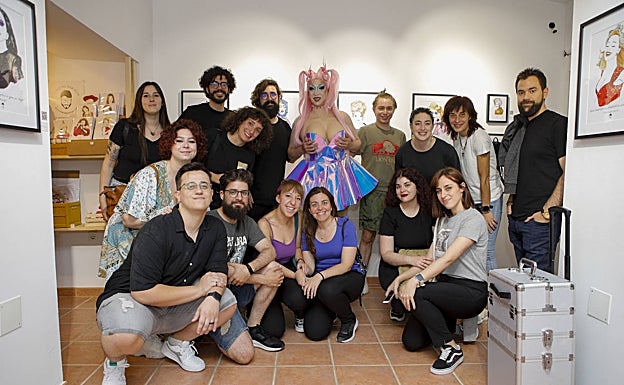 Inauguración de la exposición 'Queens' en La Sindicalista. 