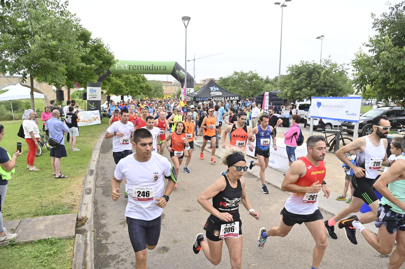 Fotos: FIesta en la VI Carrera por la Diversidad &#039;Los Palomos-Aqualia&#039; de Badajoz