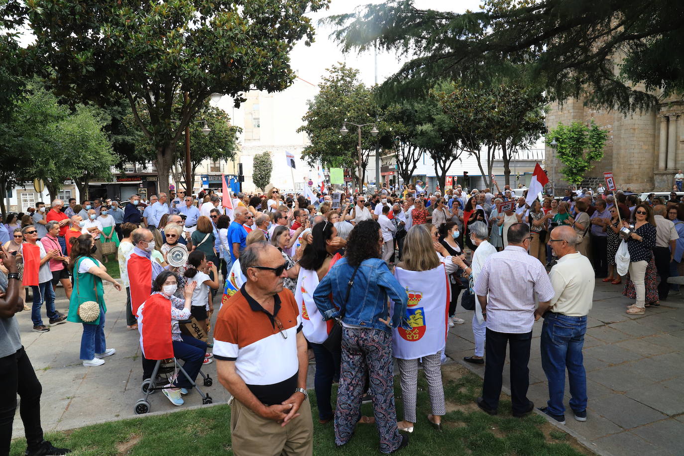 Fotos: Ambiente de este sábado en Badajoz por la fiesta de Los Palomos