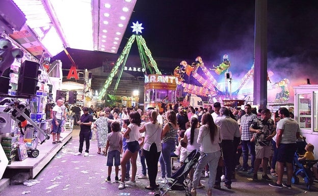 El recinto ferial está junto al paraje protegido de El Berrocal.