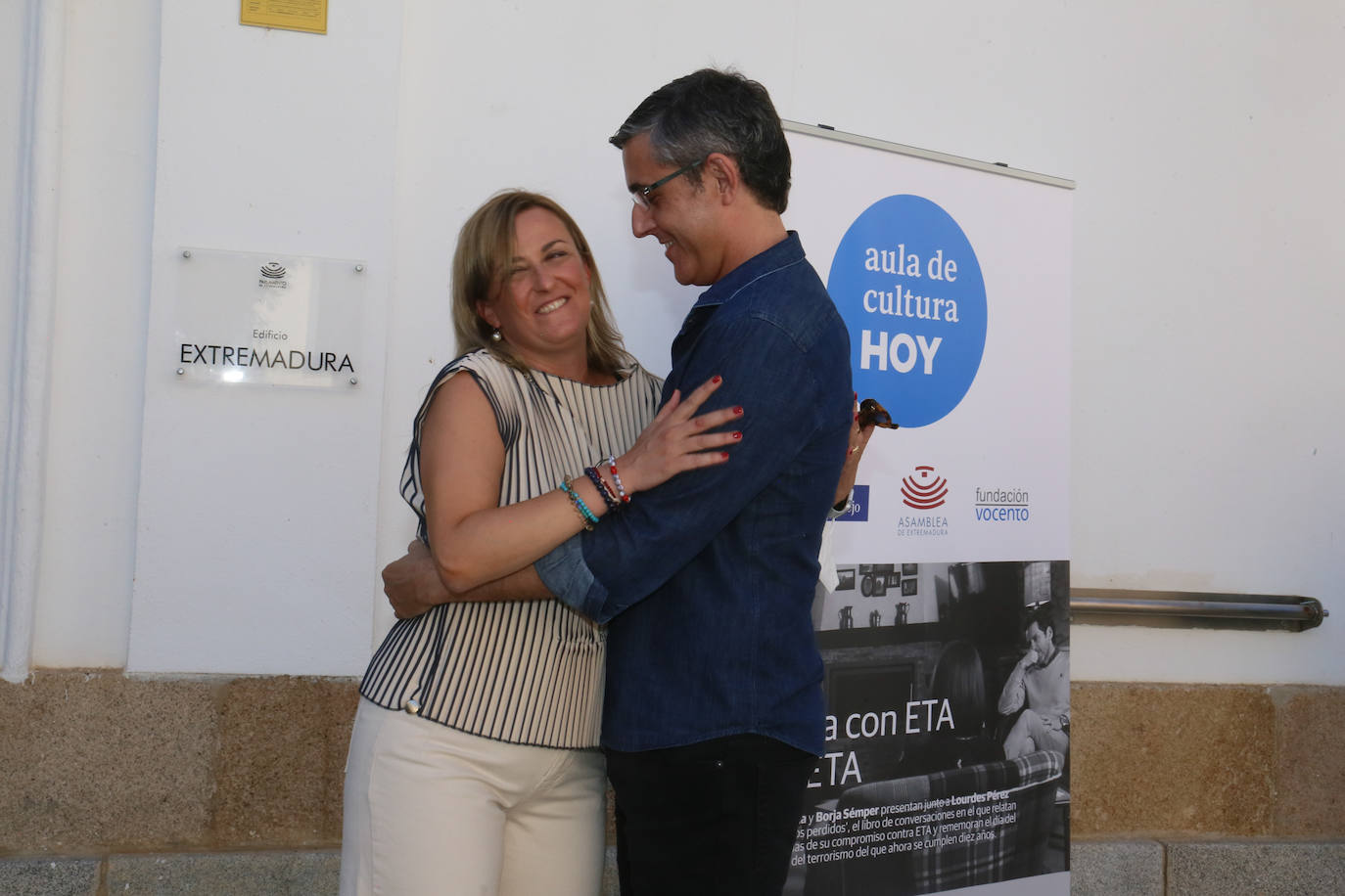 Fotos: La presentación del libro de Madina y Sémper &#039;Todos los futuros perdidos&#039; rinde homenaje a las víctimas extremeñas de ETA