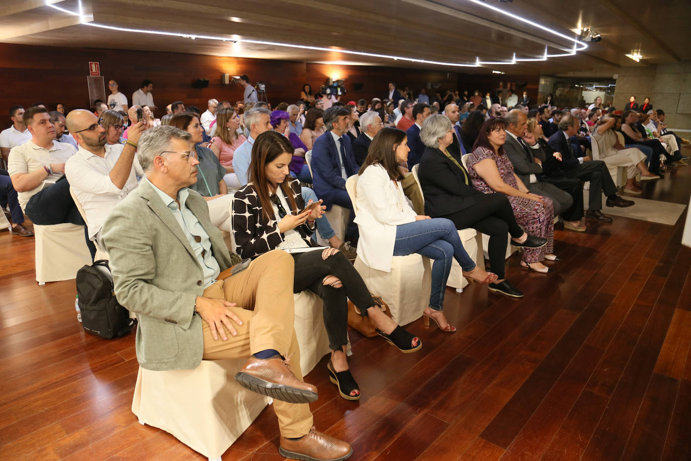 Fotos: La presentación del libro de Madina y Sémper &#039;Todos los futuros perdidos&#039; rinde homenaje a las víctimas extremeñas de ETA