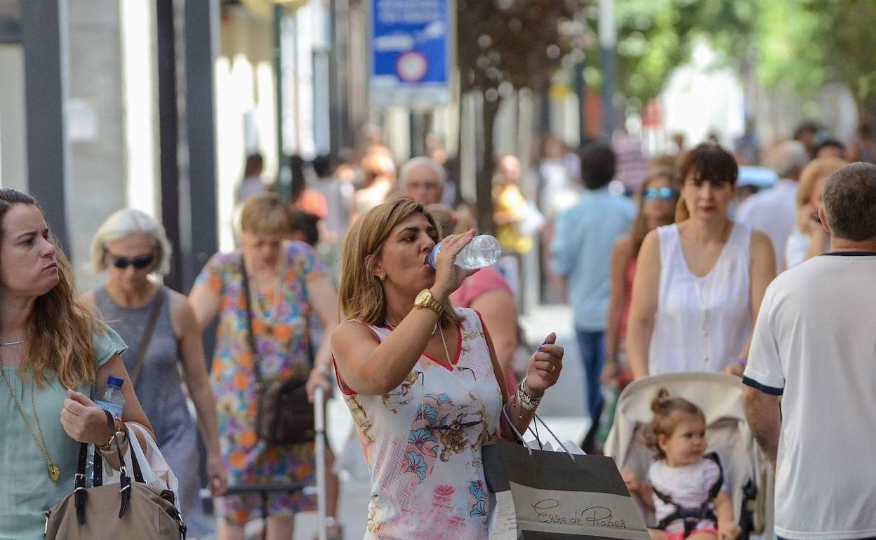 Remite la ola de calor: de los 40 grados de este viernes a menos de 30 el domingo