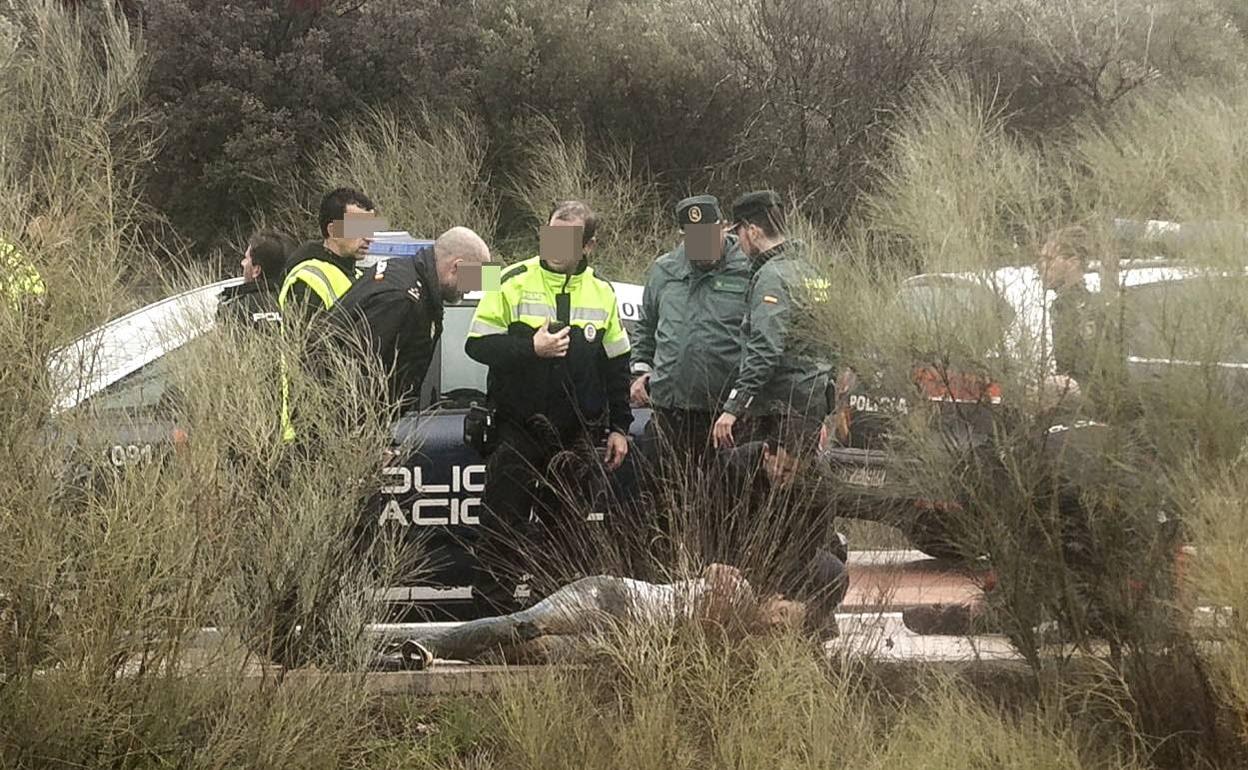 El preso murió a las pocas horas de huir del Palacio de Justicia de Cáceres el 2 de marzo de 2018. 