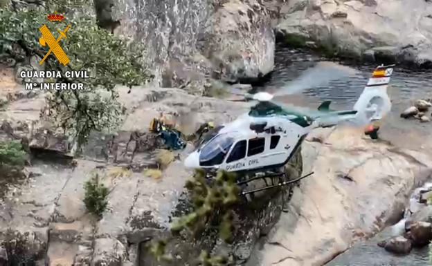 El barranquista tuvo que ser rescatado en helicóptero de la garganta de la Hoz.