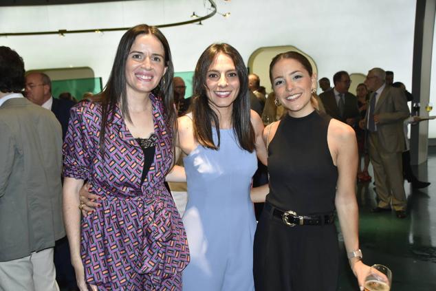 Estrella Domeque, María José Calderón y María Fortuna. 