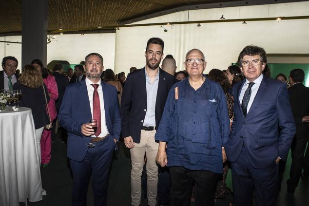 Ignacio Barros, Javier Moreno, Lucio Poves y José Enrique Pardo. 