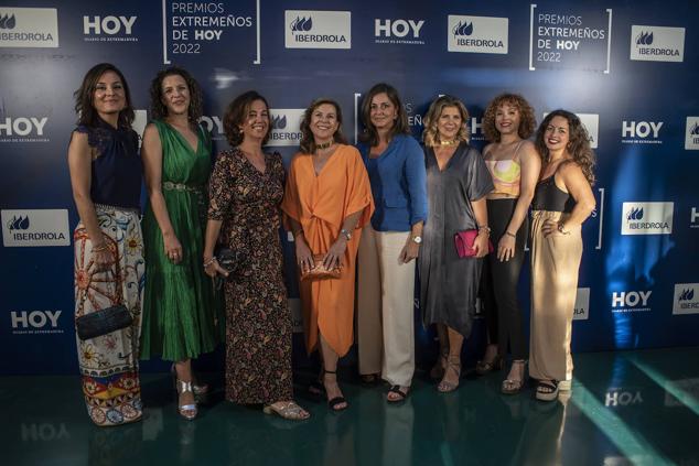 Gema Pulido, Manuela Aceituno, Ivonne Vallejo, Mar Cabezas, Carmen Touchard, Dolores Benegas, Macarena Rodríguez y Marta Muñoz. 