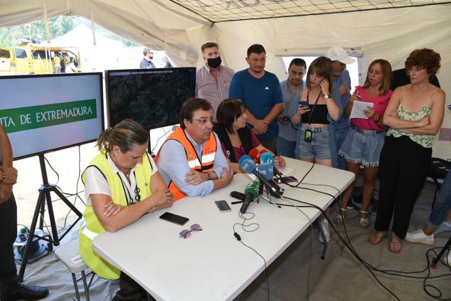 Fotos: Segundo día del incendio de Las Hurdes