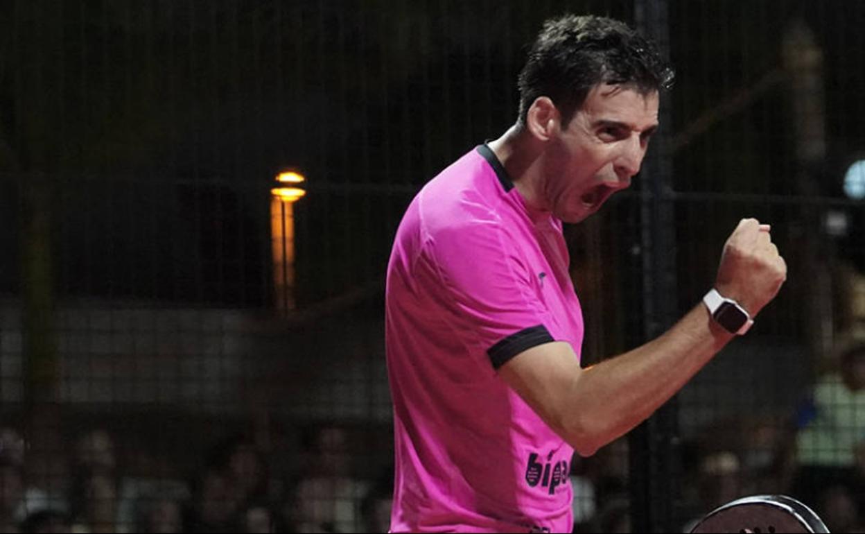 José Antonio García Diestro celebra el pase a la final del Tenerife Open del APT Padel Tour. 
